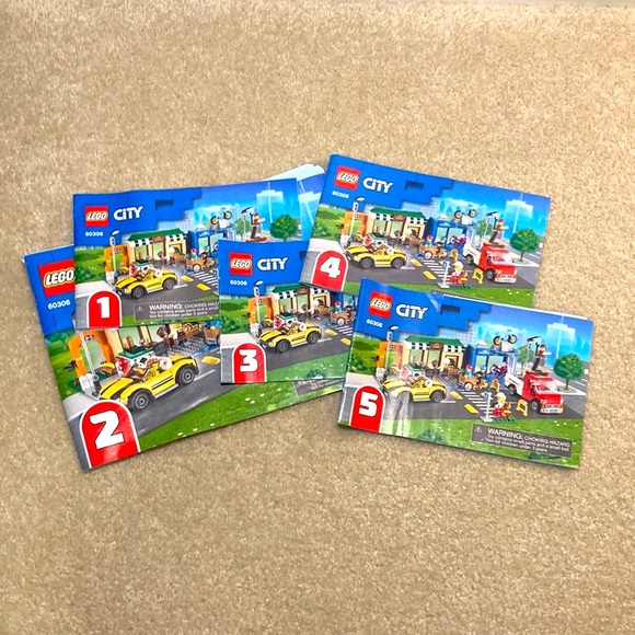 Lego Shopping Street - 60306 retired - Picture 3 of 5